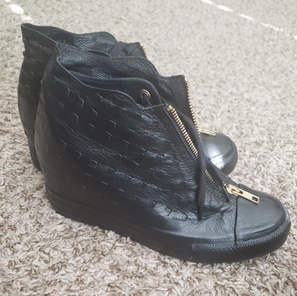 High Top Wedge Converse